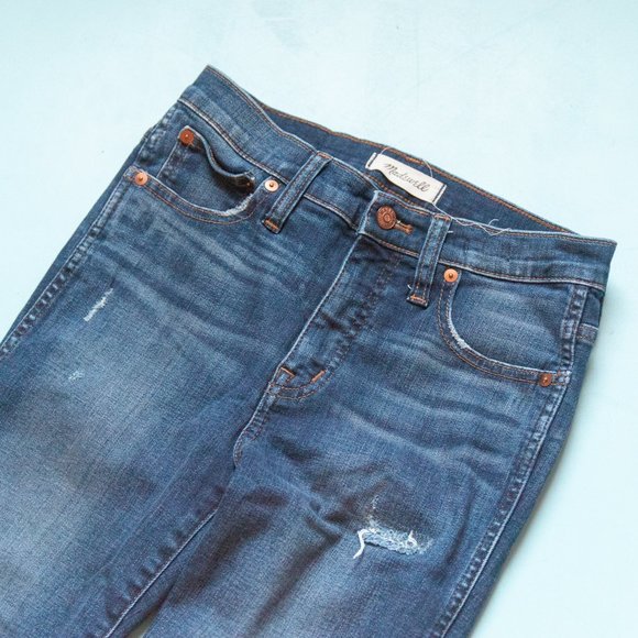 Madewell 9" High Rise Skinny Dark Wash Distressed Hole Jeans Size 27 - Picture 3 of 12